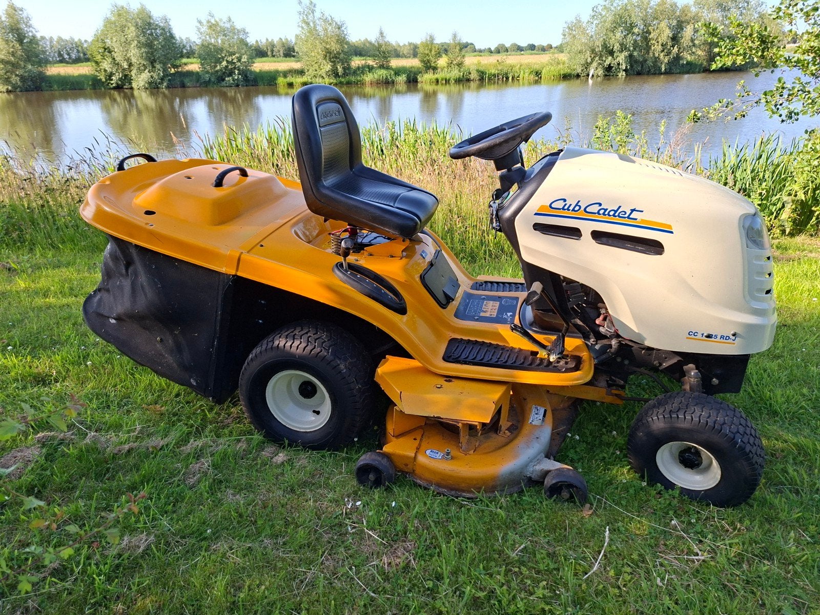 Cub Cadet CC1025 RD-J Zitmaaier, Tuin en Terras, Zitmaaiers, Ophalen, Gebruikt, Cub Cadet, 120 cm of meer