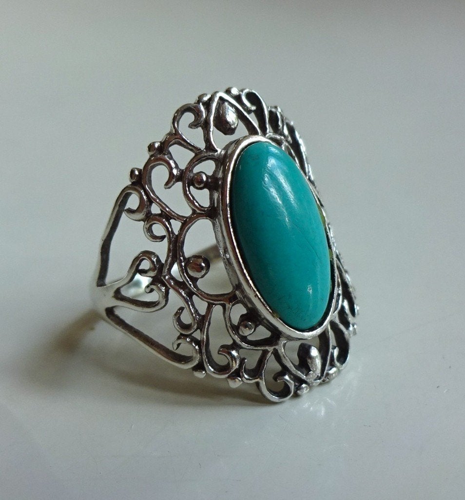 Oosters zilveren ring: opengewerkt met turquoise cabochon, Sieraden, Tassen en Uiterlijk, Ophalen of Verzenden, Zilver, Ring, Met edelsteen