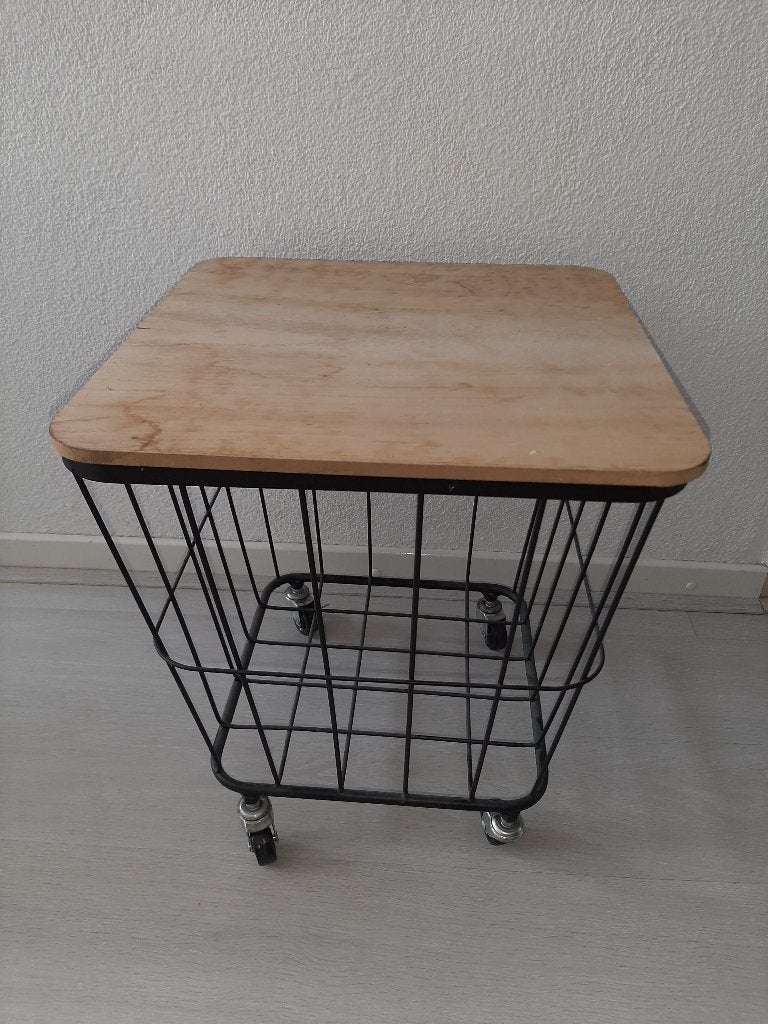 Verrijdbare Kinder opbergrek / bijzettafel, Ophalen, Minder dan 45 cm, Minder dan 55 cm, Gebruikt