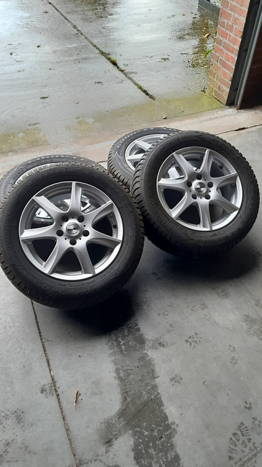 Enzo velgen met Goodyear winterbanden 205/60/16 5x114.3, Auto-onderdelen, Ophalen, Gebruikt, 16 inch, Banden en Velgen