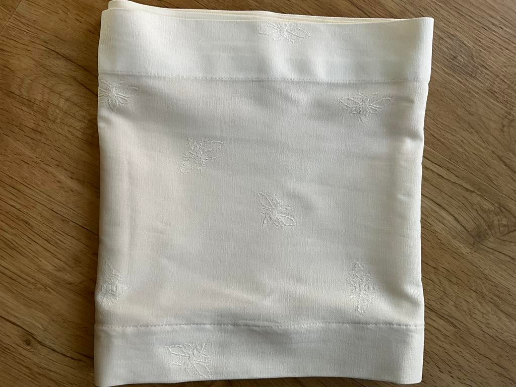 Heel mooi roomkleurig valletje vlinder zgan, Ophalen, Zo goed als nieuw, 50 tot 100 cm, Minder dan 100 cm