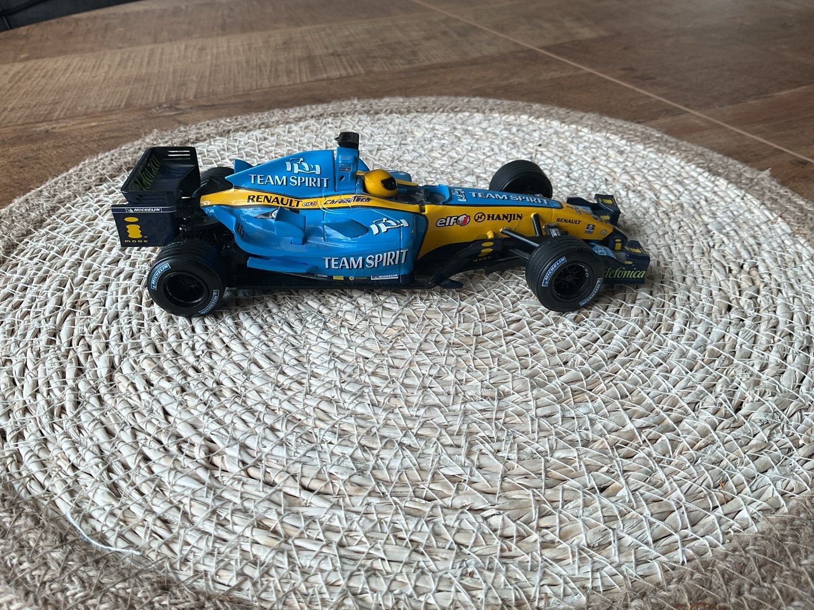 Renault F1 Team Spirit modelauto, Ophalen, Zo goed als nieuw, Auto