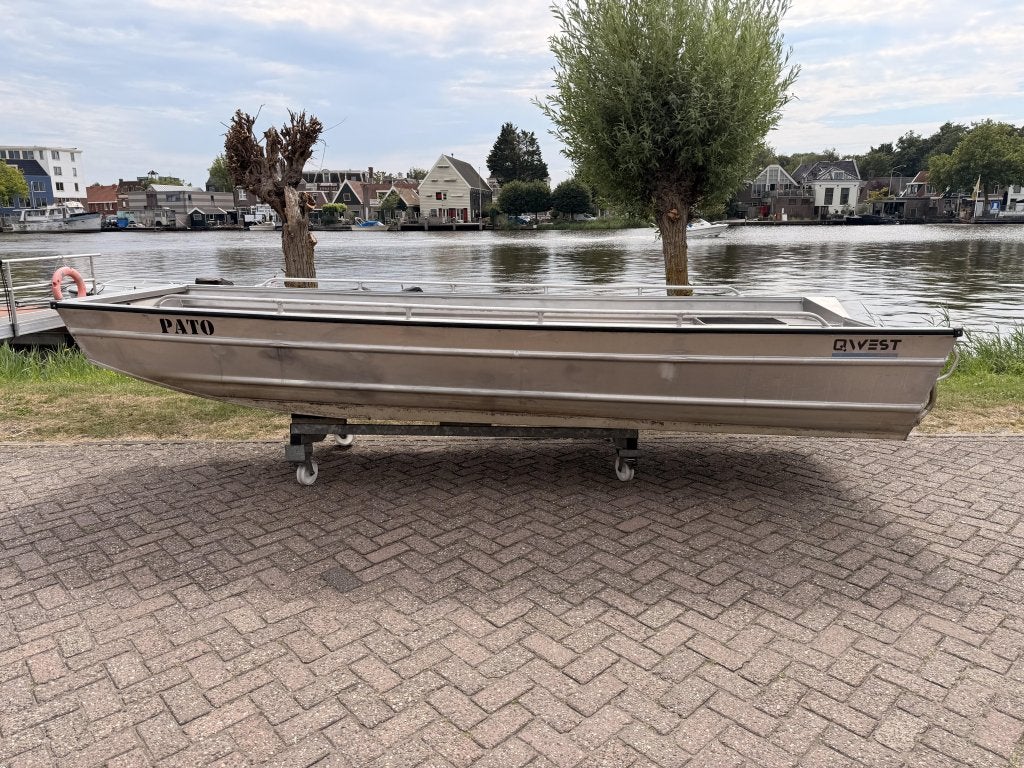 Occasion: Qwest F452 - Zelflozend, Watersport en Boten, Niet ingevuld, Gebruikt, Niet ingevuld, 2 m
