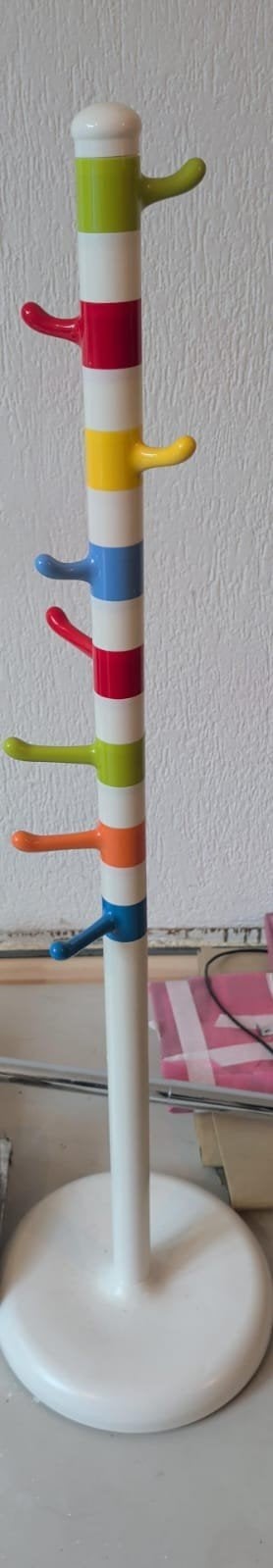 GRATIS Ikea KROKIG staande kapstok, Ophalen, Kunststof, 100 tot 150 cm, Zo goed als nieuw