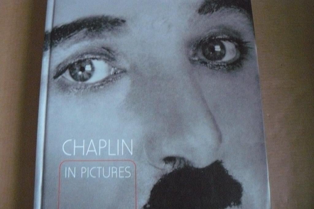CHARLIE CHAPLIN / Chaplin in Pictures / De Kunsthal, Ophalen of Verzenden, Zo goed als nieuw