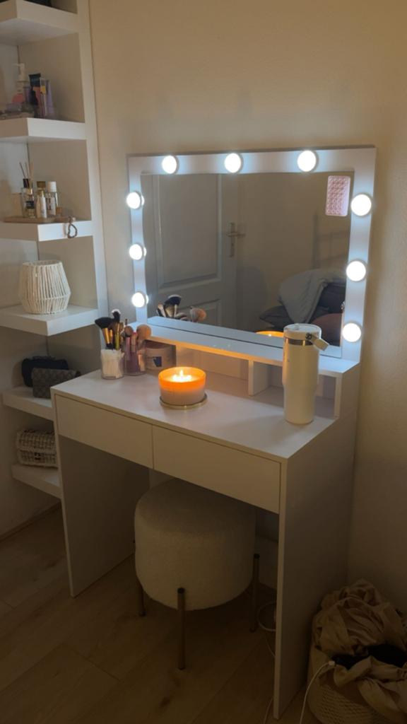 Make-Up bureau, Ophalen of Verzenden, Zo goed als nieuw
