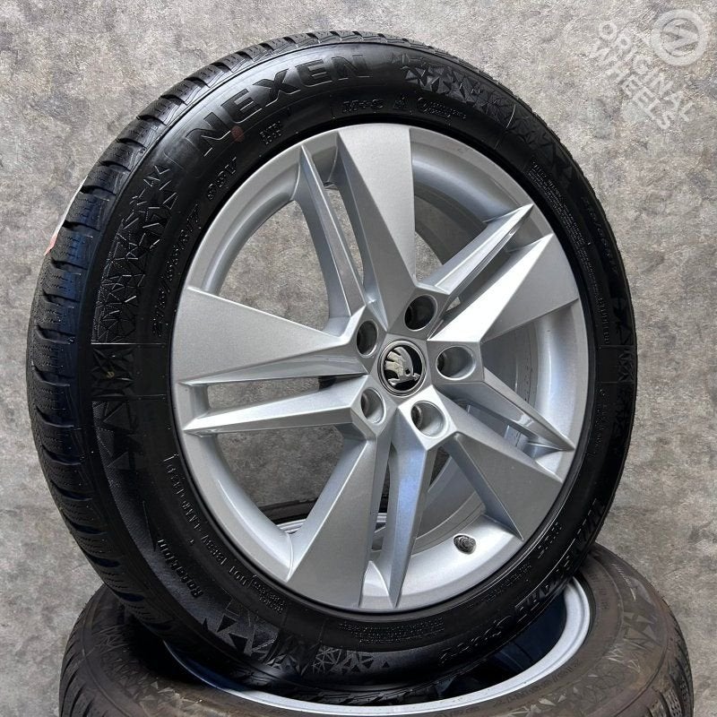 17 inch originele velgen + winterbanden  Skoda Superb, -, -, Banden en Velgen, 17 inch