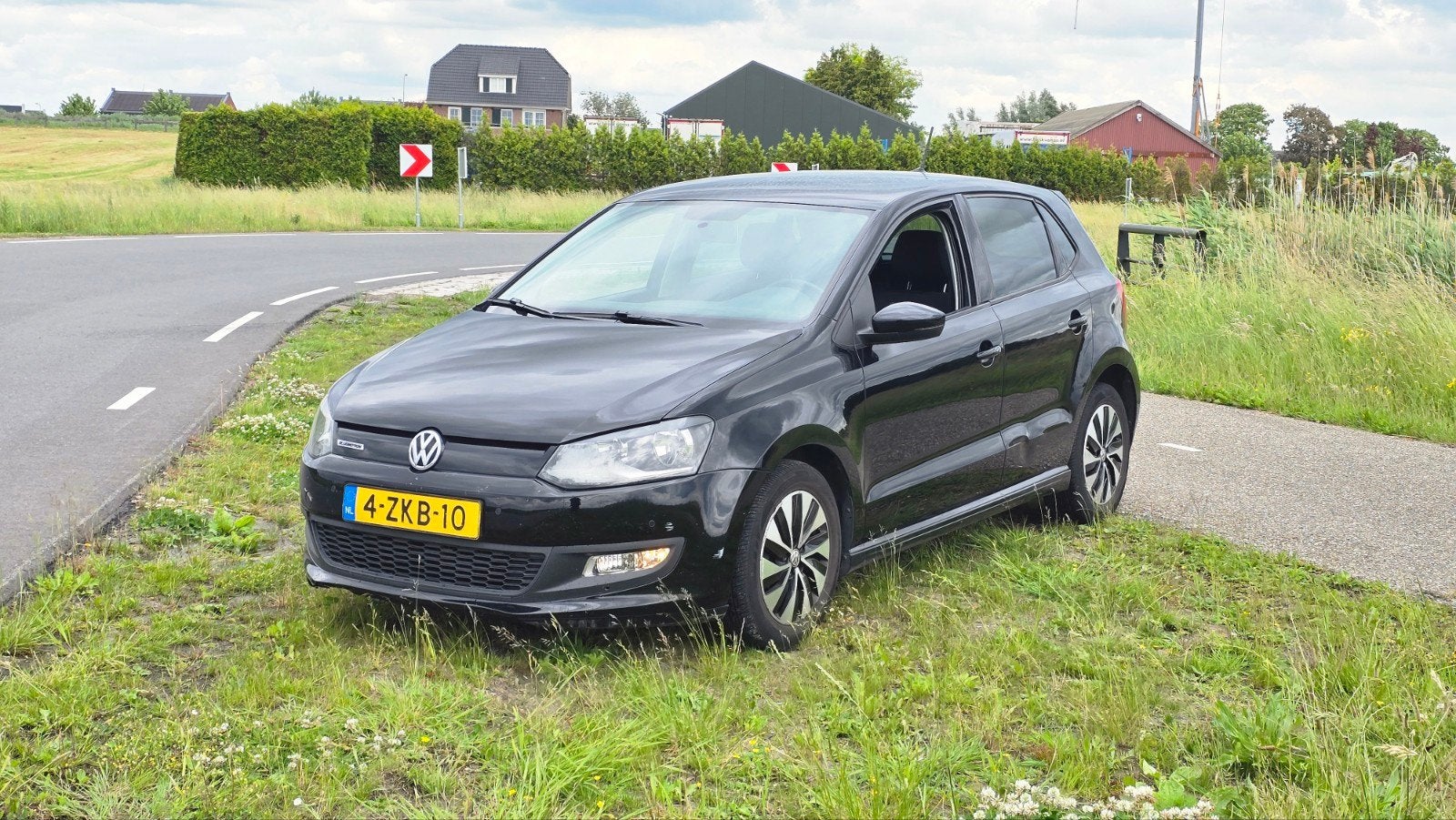 Volkswagen Polo 1.4 TDI  BMT 2015 Zwart / APK / NAP / CarPla, Voorwielaandrijving, Stof, 74 pk, Zwart