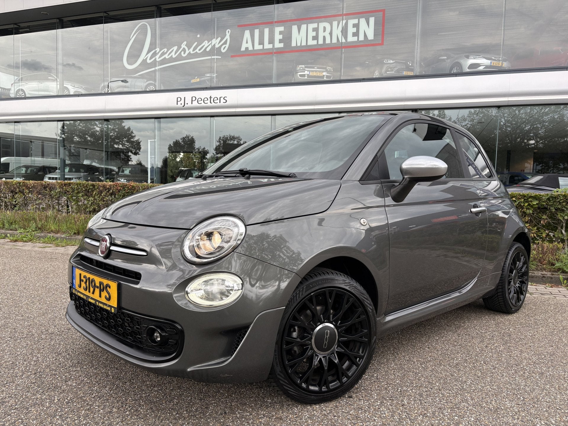 Fiat 500 1.0 Hybrid Rockstar Airco - Apple carplay - Navigat, Voorwielaandrijving, Stof, Euro 6, 4 stoelen