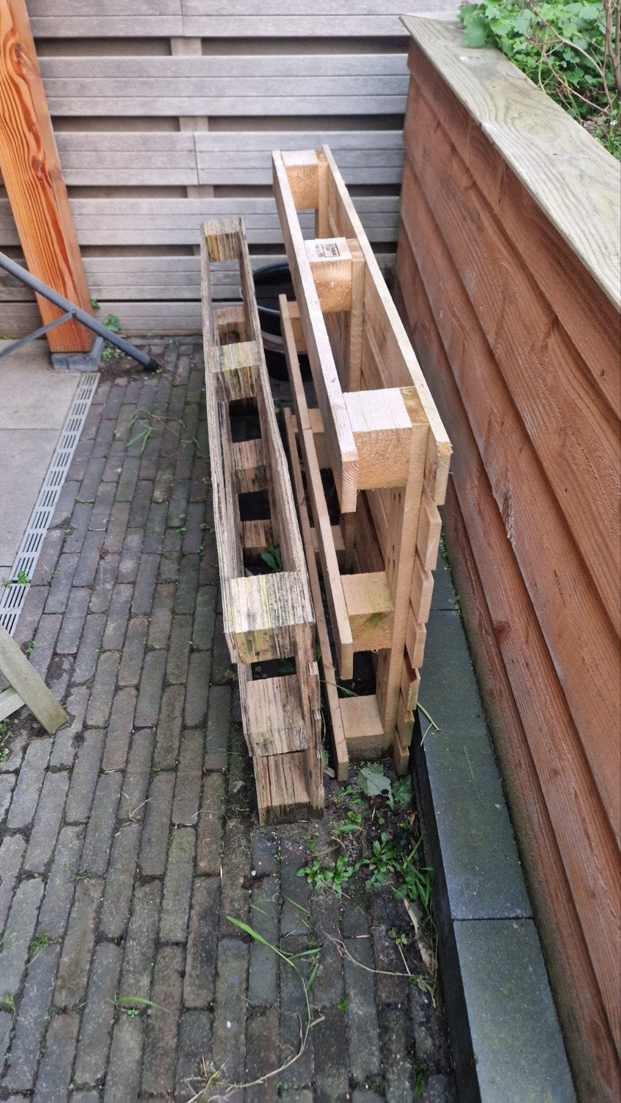 Gratis! Houten Pallets - Gebruikt maar in goede staat, Gebruikt, 200 tot 250 cm, 50 mm of meer, Vuren