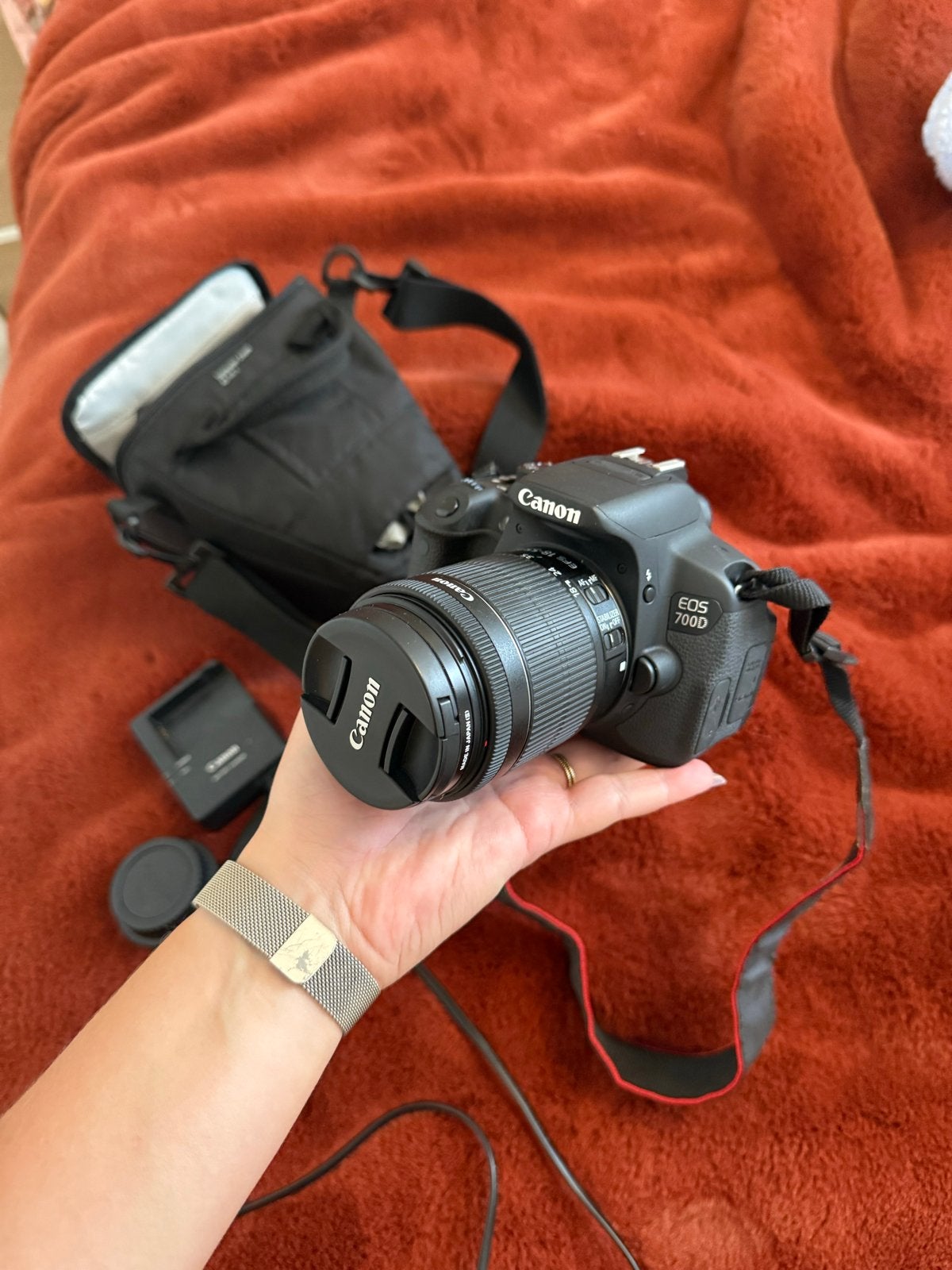 Foto 2 van Canon EOS 700D Spiegelreflexcamera met 18-55mm lens