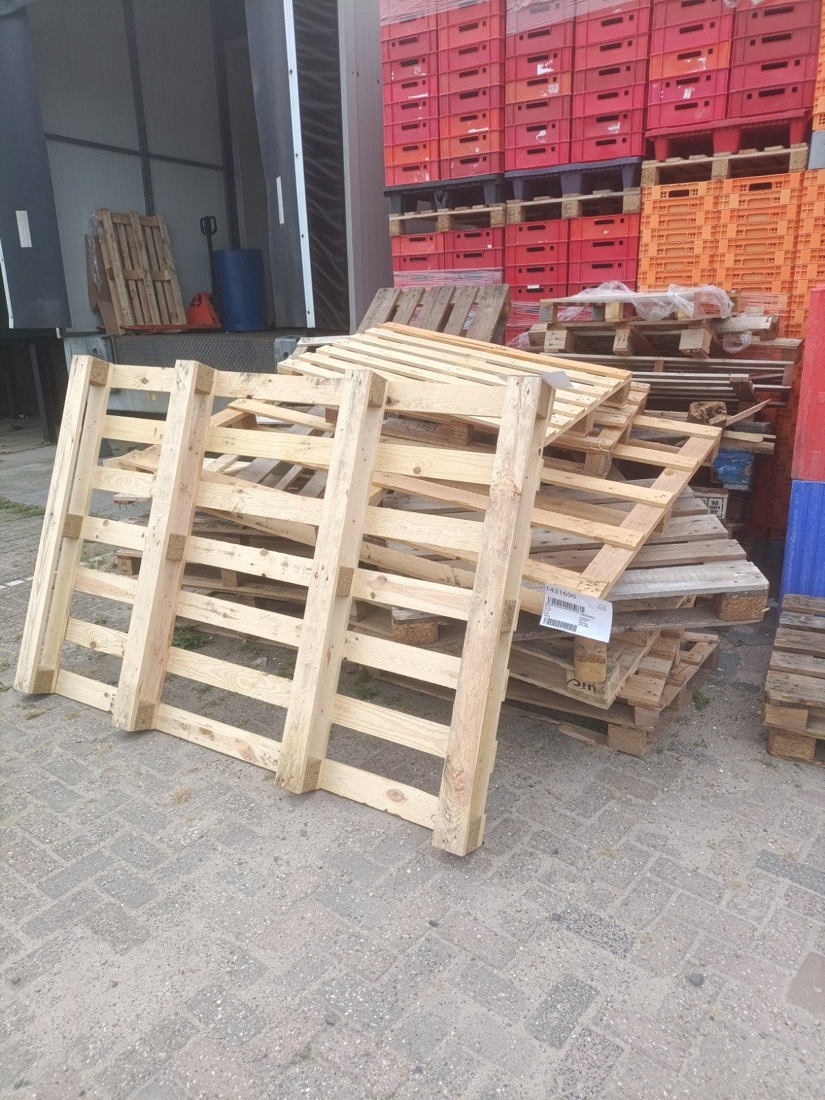 Gratis af te halen oude pallets haardhout kachel hout, Ophalen