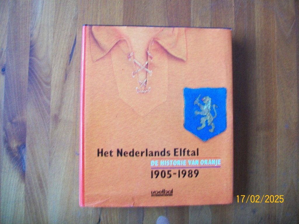 Het Nederlands Elftal - Historie van Oranje 1905 - 1989, Verzenden, Zo goed als nieuw, Overige binnenlandse clubs, Boek of Tijdschrift
