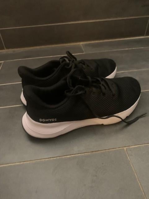 gymschoenen, Zwart, Ophalen of Verzenden, Sneakers of Gympen, Decathlon