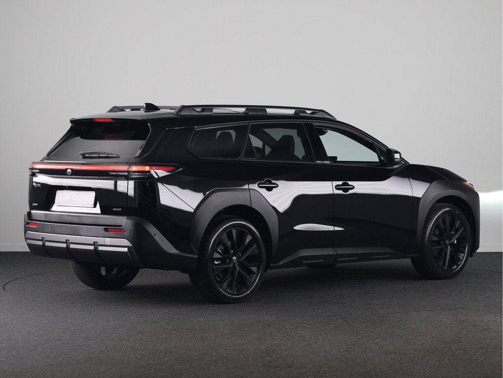 Toyota bZ4X Touring Executive AWD 75 kWh *NIEUW* | Direct le, Auto's, Toyota, Automaat, Zwart, SUV of Terreinwagen, BZ4X
