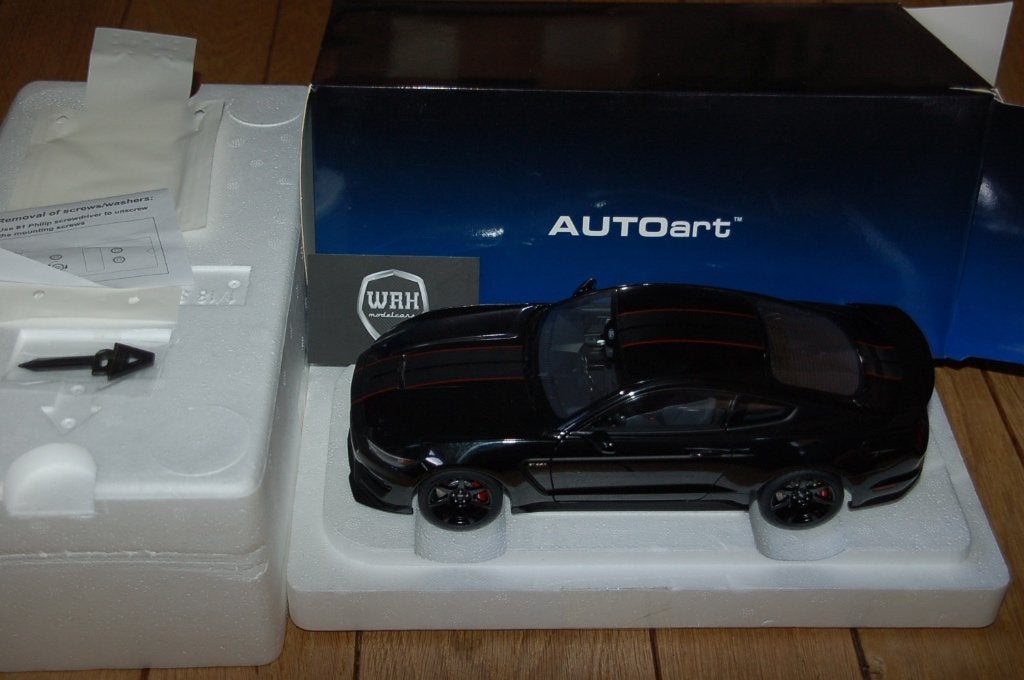 1:18 FORD MUSTANG SHELBY GT350R black Autoart 72934 WRH, Hobby en Vrije tijd, Verzenden, Zo goed als nieuw, Auto, Autoart