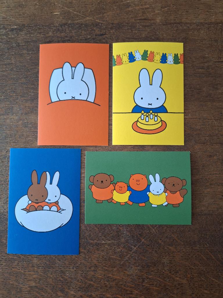4 ansichtkaarten van Dick Bruna ''Nijntje'' ongelopen, Ophalen of Verzenden, 1980 tot heden, Ongelopen, Kinderen