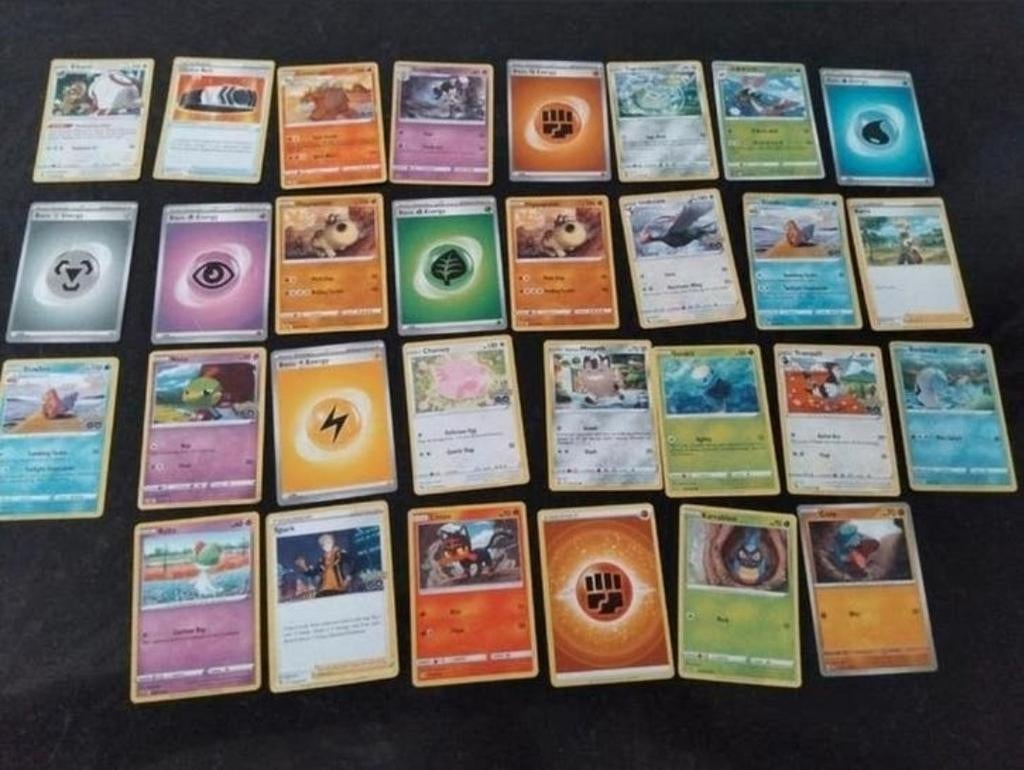 Partij 30 stuks pokemon kaarten

Prijs 15, Ophalen of Verzenden