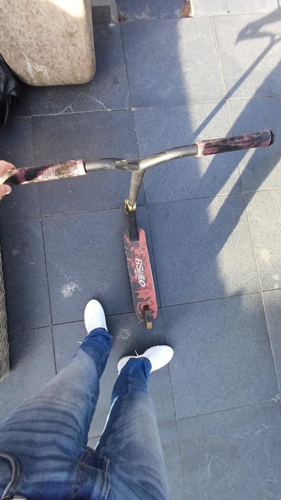 Chilli Pro Scooter Stuntstep met helm!, Fietsen en Brommers, Steps, Gebruikt, Gewone step, Ophalen of Verzenden
