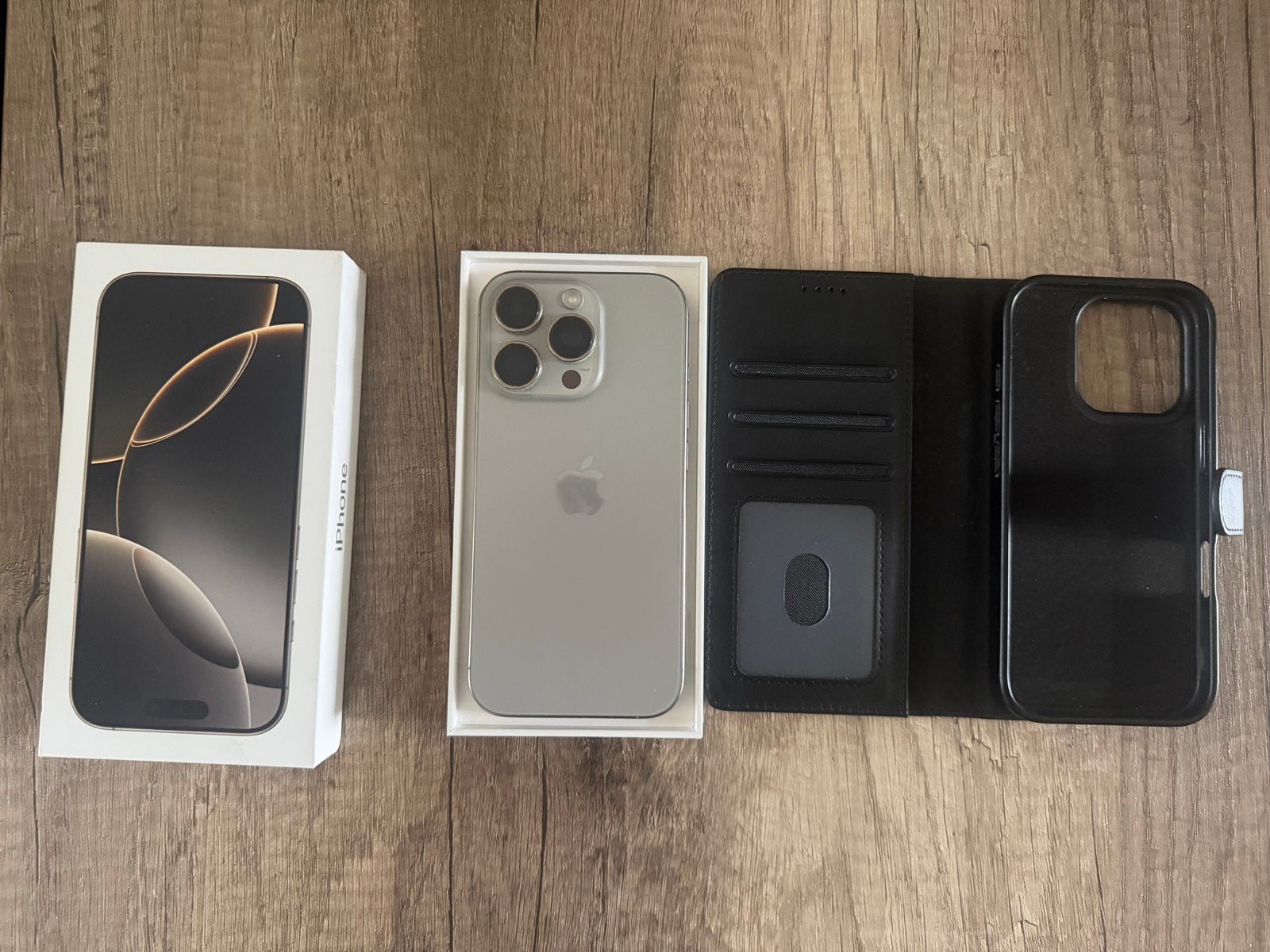Zo goed als nieuwe iPhone 16Pro met 128GB - 90% batterij