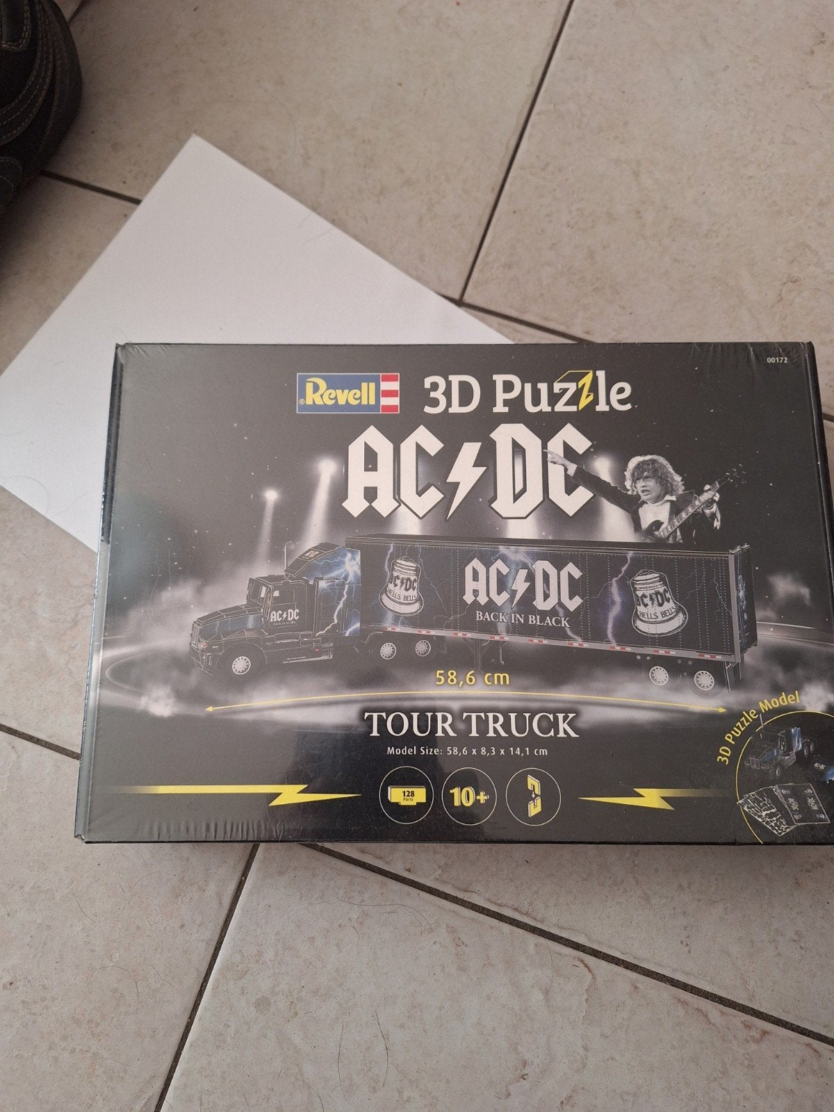 Revell 3D Puzzle AC/DC Tour Truck - Nieuw in doos, Ophalen of Verzenden, Nieuw, Bouwen