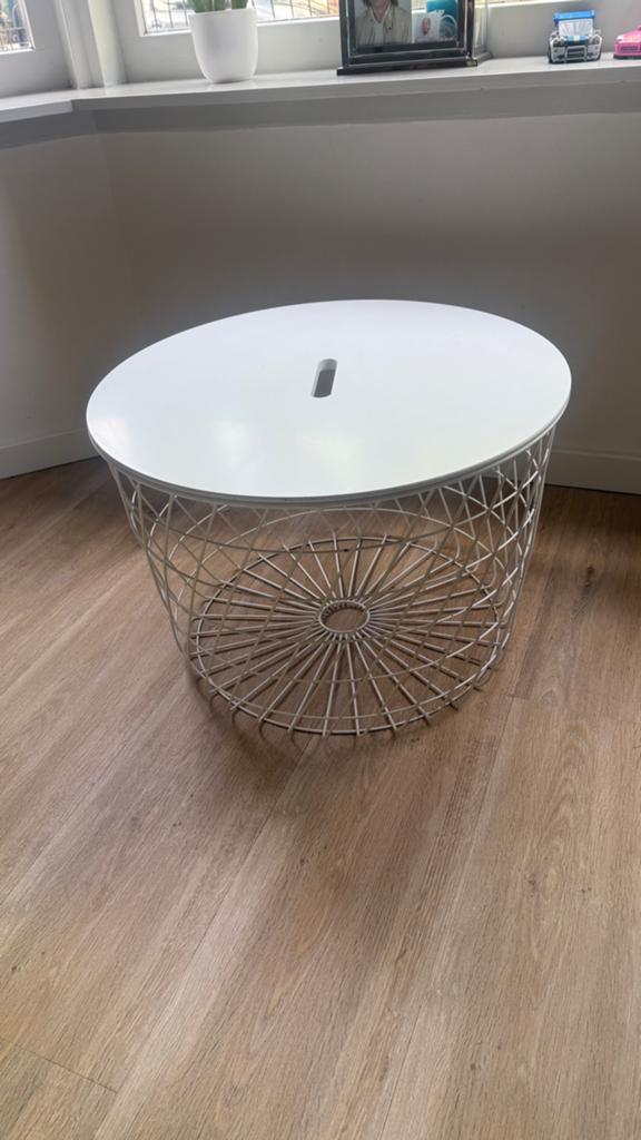 Ikea KVISTBRO Storage Table, 61 cm, White, Ophalen, Zo goed als nieuw, Rechthoekig, Riet