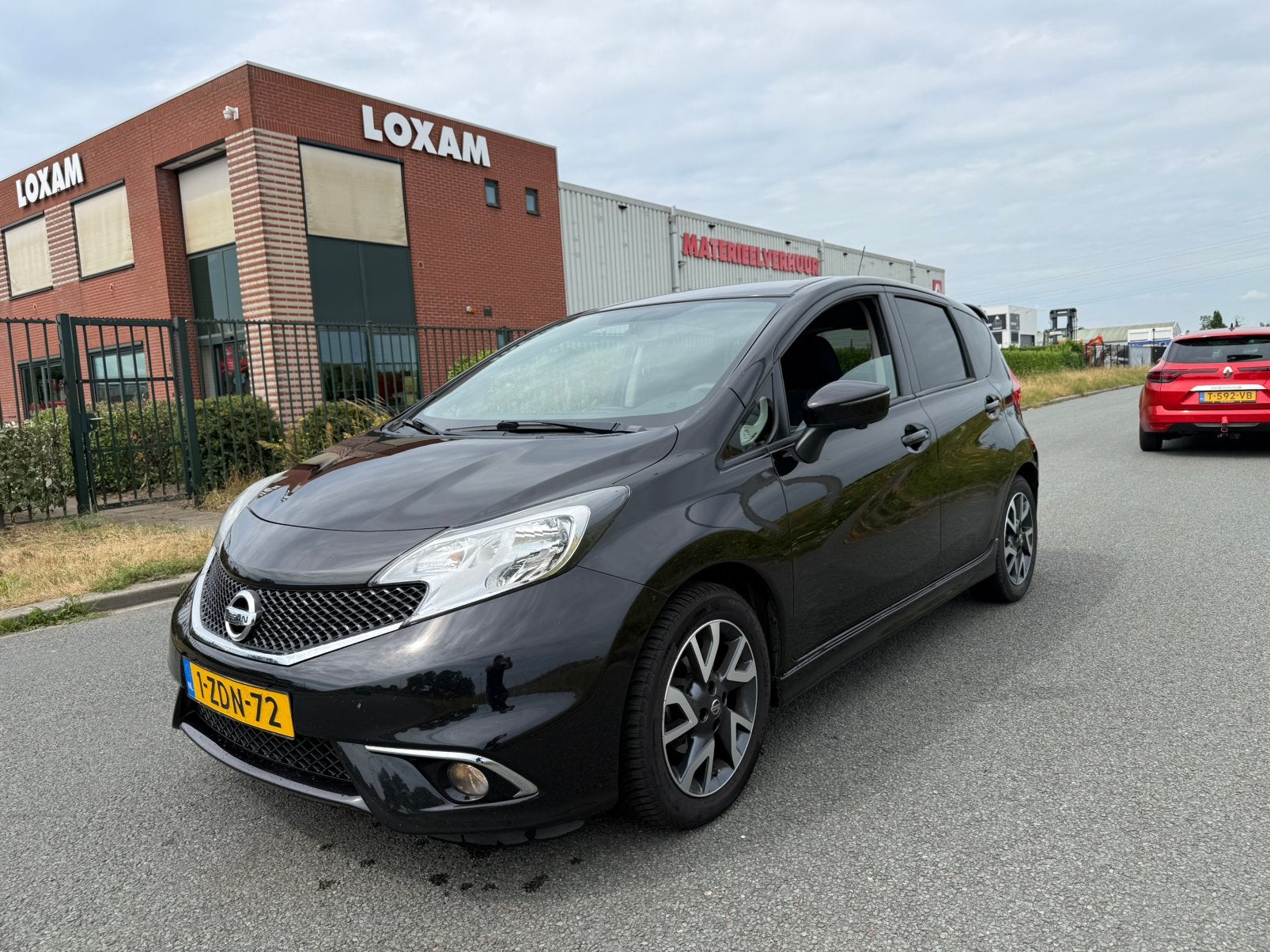 Nissan Note 1.2 Dig-s 72KW/98PK/automaat/ 2014 Zwart, 1045 kg, 1198 cc, 98 pk, Bedrijf