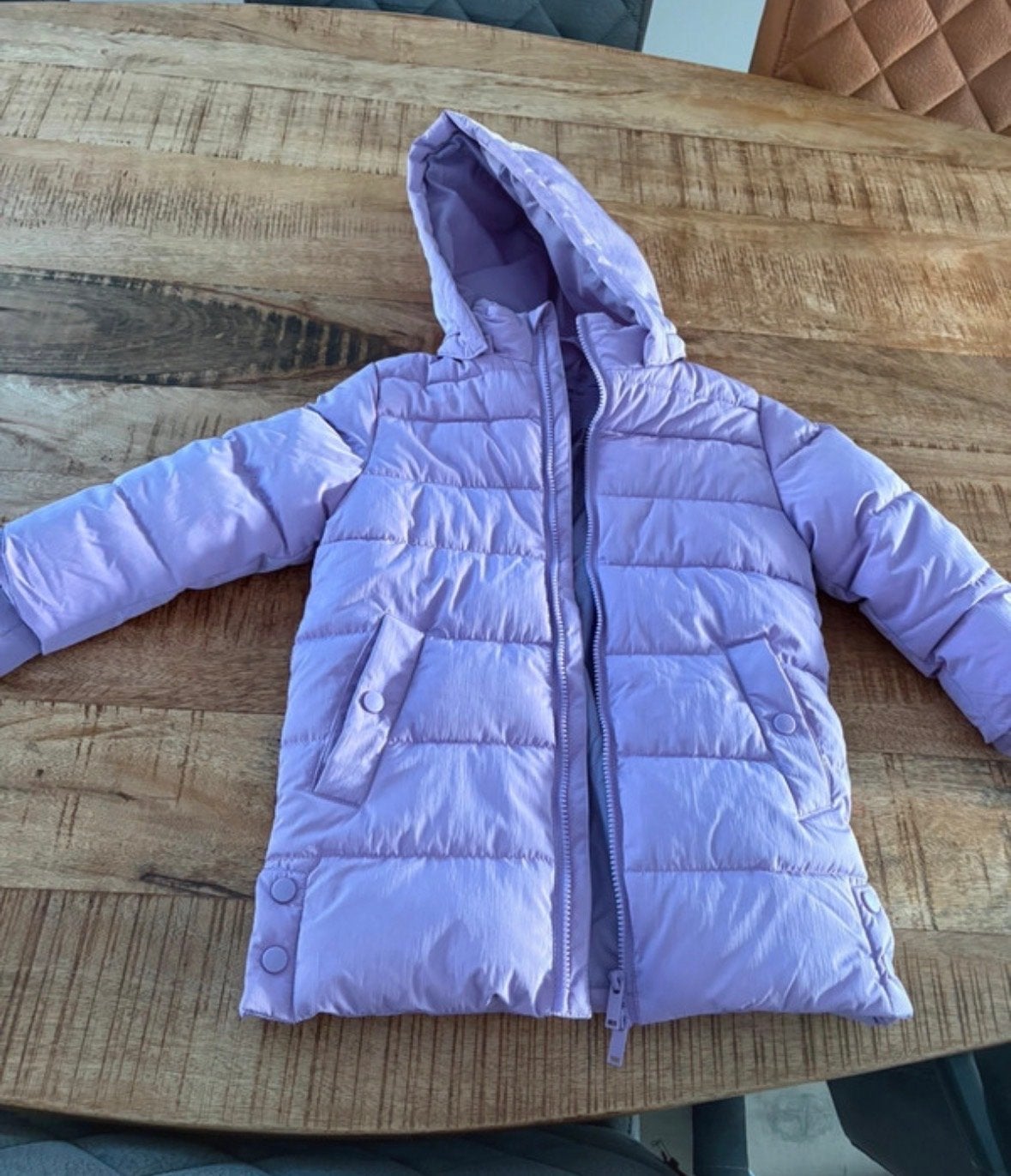 Lila gewatteerde jas maat 98/104, Kinderen en Baby's, Kinderkleding | Maat 104, Ophalen of Verzenden, Zo goed als nieuw, Meisje