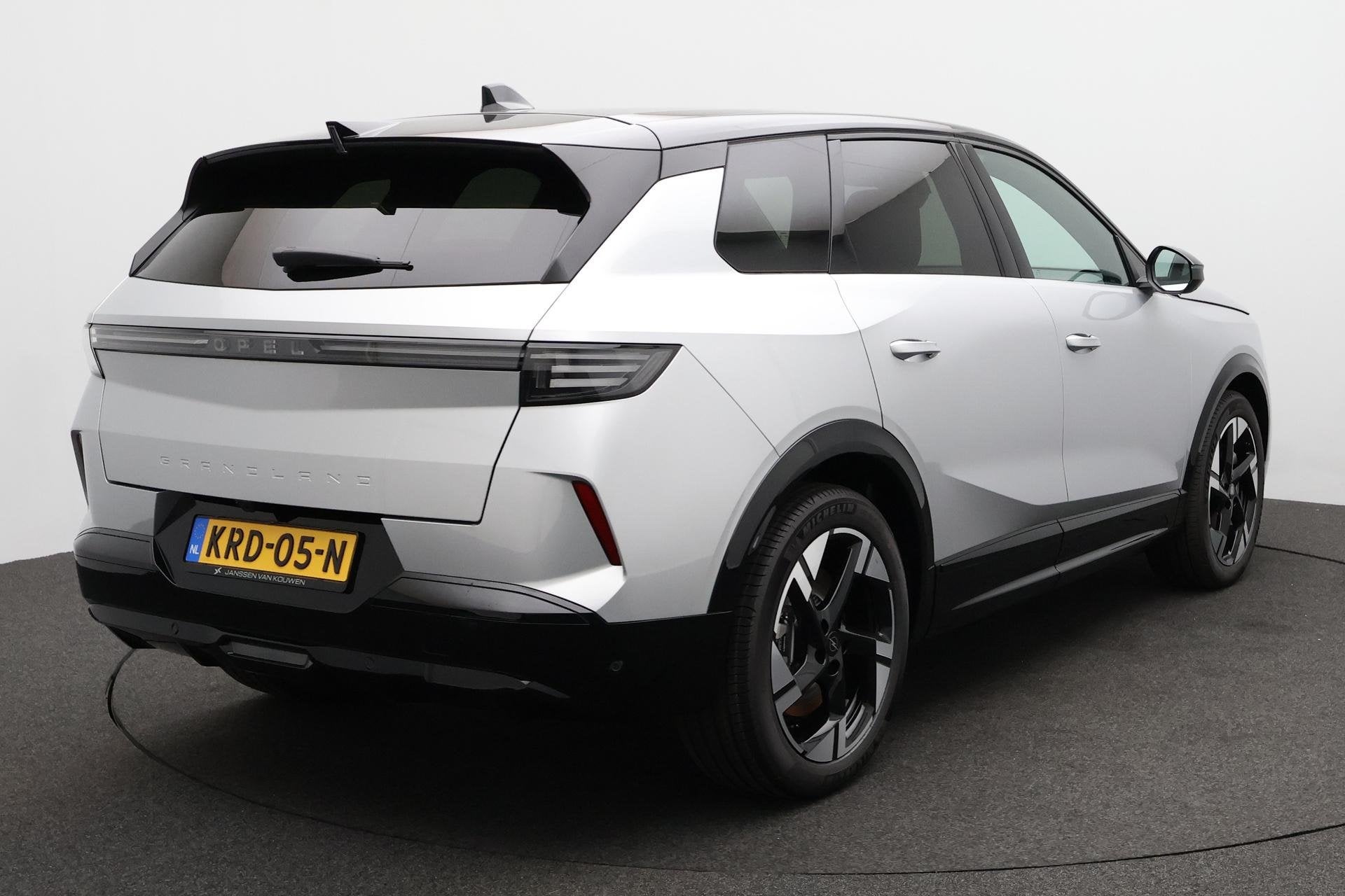 Opel Grandland Electric GS 73 kWh / Panoramadak / warmtepomp, Auto's, 12 maanden, 213 pk, Origineel Nederlands, Nieuw