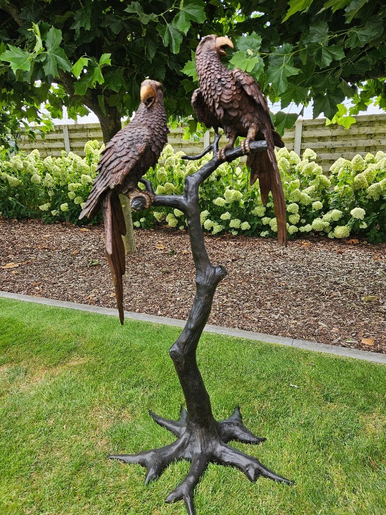 BRONZEN ARA'S / PAPEGAAIEN OP BOOMSTAM OPRUIMPRIJS KOOPJE!!!, Ophalen of Verzenden, Nieuw, Overige materialen, Dierenbeeld