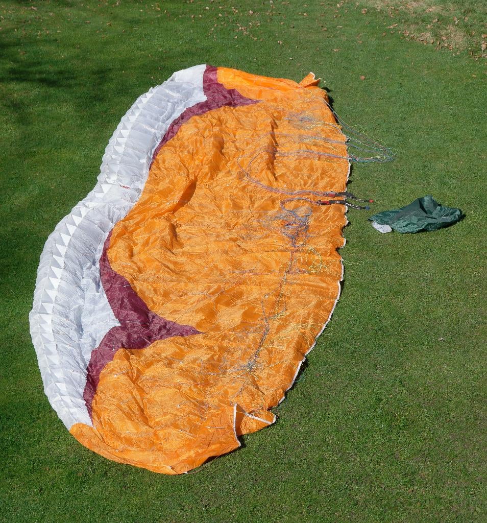 GIN Sprint M parapent set | recent gekeurd | weinig gebruikt, Sport en Fitness, Zweefvliegen en Paragliding, Ophalen, Zo goed als nieuw