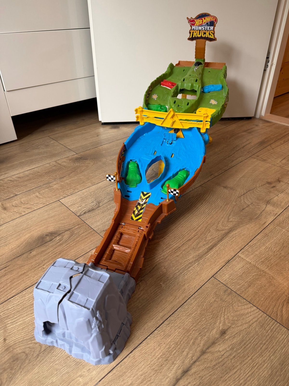 Hot Wheels Monster Trucks Tournament of Titans Racebaan, Ophalen, Zelf te bouwen, Hot Wheels, Handmatig