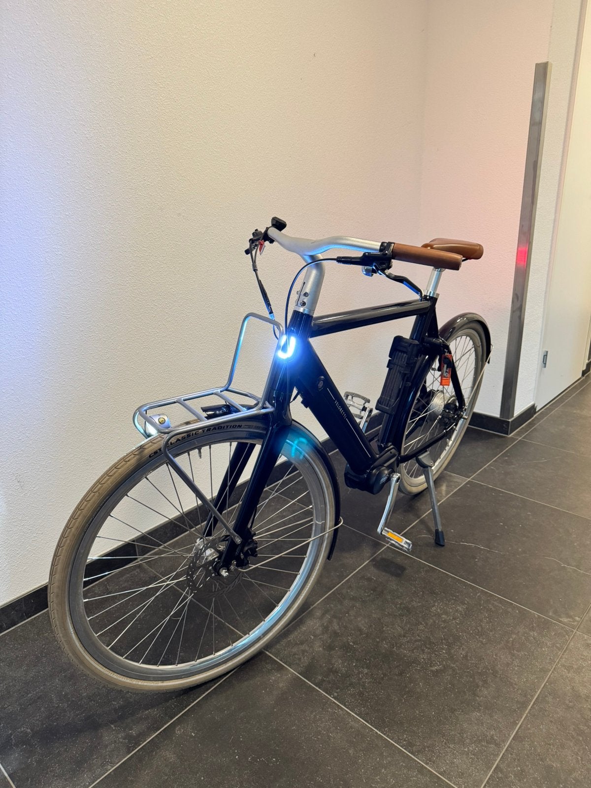 Veloretti Ace One Black Glossy, 1500km, Ophalen, Zo goed als nieuw, Overige merken