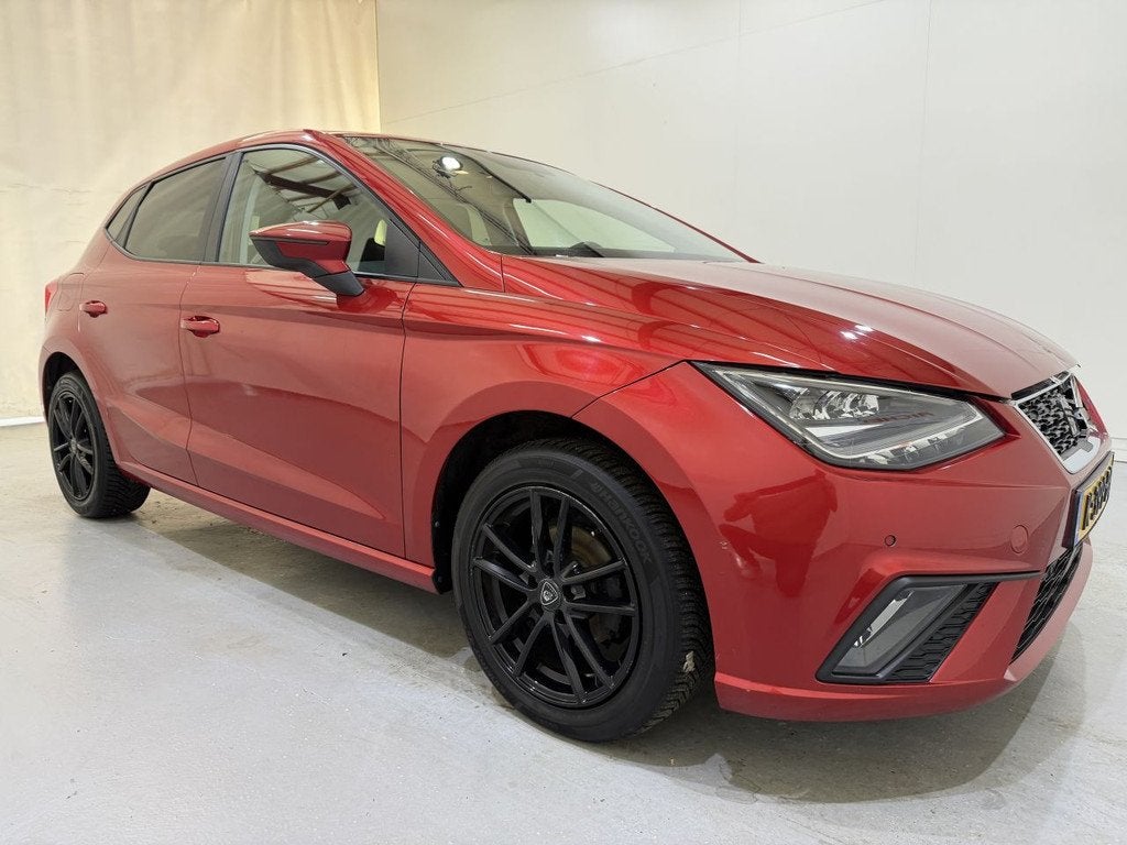 SEAT Ibiza HB 1.0 TSI FR Connect (bj 2017), Handgeschakeld, Service@seat.de, 999 cc, Benzine