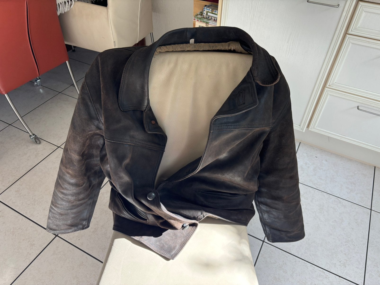 Stevige leren jas, Kleding | Dames, Ophalen of Verzenden, Gedragen, Maat 42/44 (L), Bruin