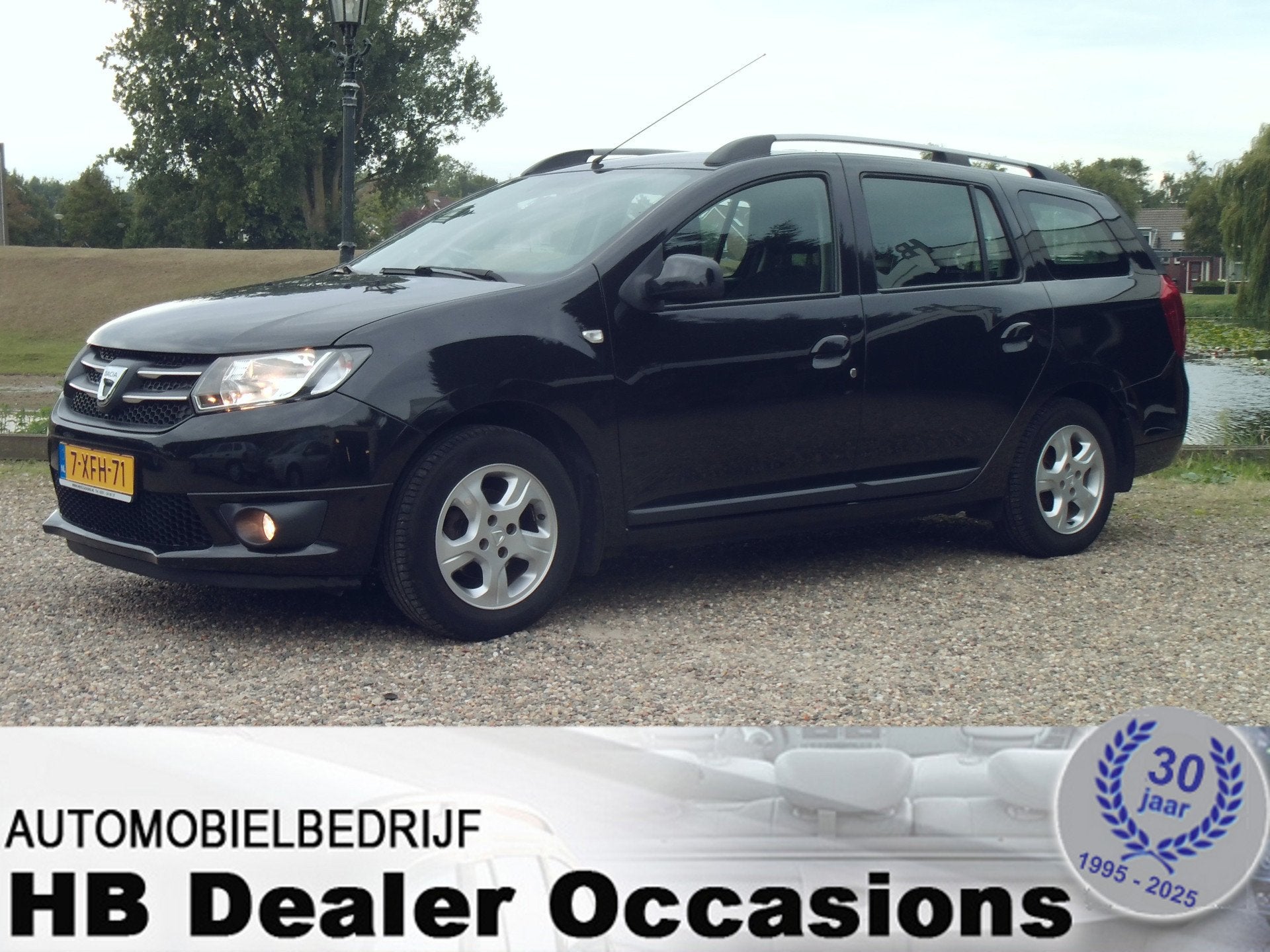 Dacia Logan MCV 0.9 TCe Prestige - Airco - Navigatie, Auto's, Voorwielaandrijving, Stof, Zwart, Origineel Nederlands