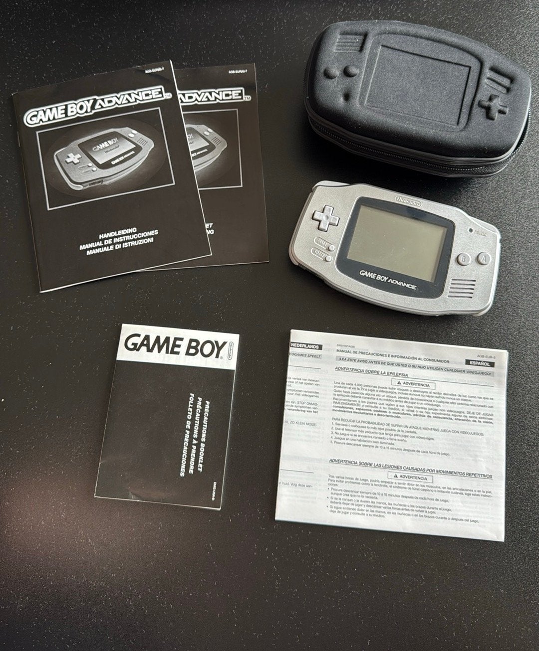 Game Boy Advance Platinum - Werkt nog, lichte kras, 1 speler, Ophalen of Verzenden, Gebruikt, Vanaf 3 jaar