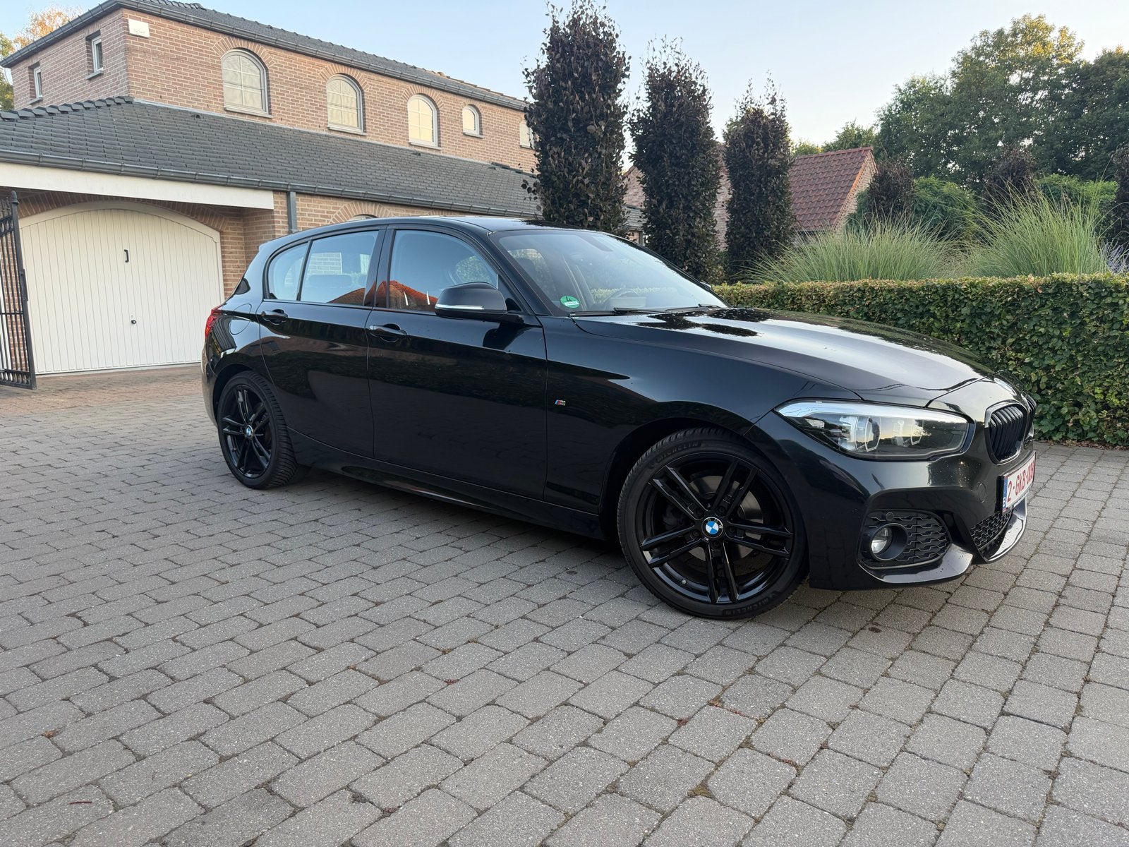 BMW 120i M Sport Shadow Edition, Auto's, BMW, Particulier, 1-Serie, ABS, Airbags, Airconditioning, Alarm, Apple Carplay, Automatische klimaatregeling