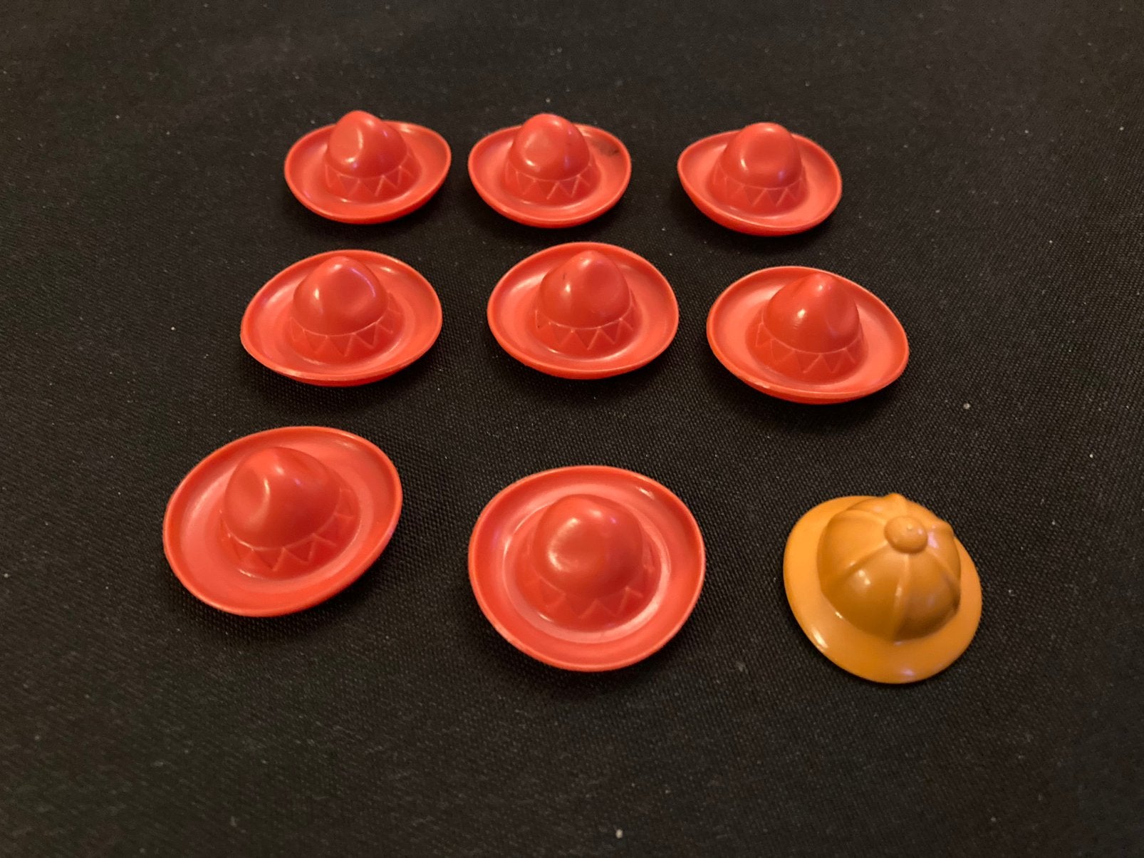 Playmobil hoeden petten Mexicaans rood, Ophalen of Verzenden, Zo goed als nieuw