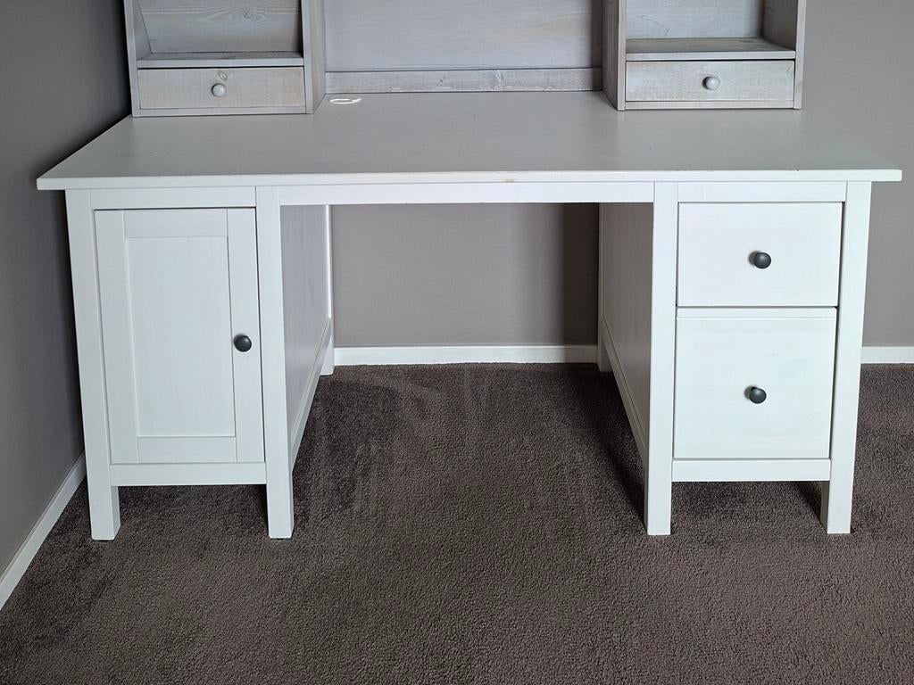 Wit Ikea bureau Hemnes (ZONDER OPZET!), Ophalen, Gebruikt, 155 cm, Stopcontact