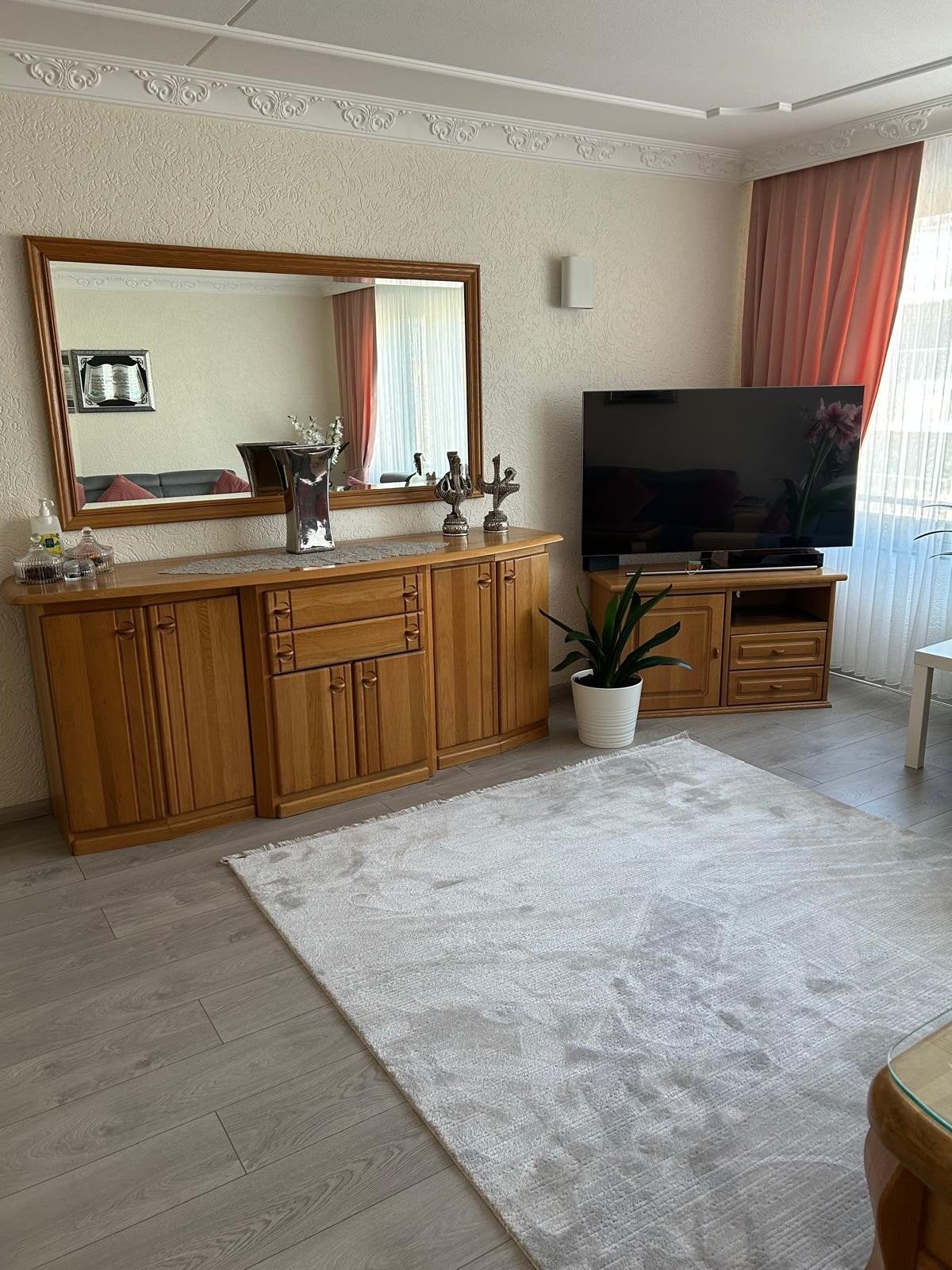Complete Woonkamerset: Dressoir, TV/
Vitrinekast & Salontafe, Ophalen, Zo goed als nieuw