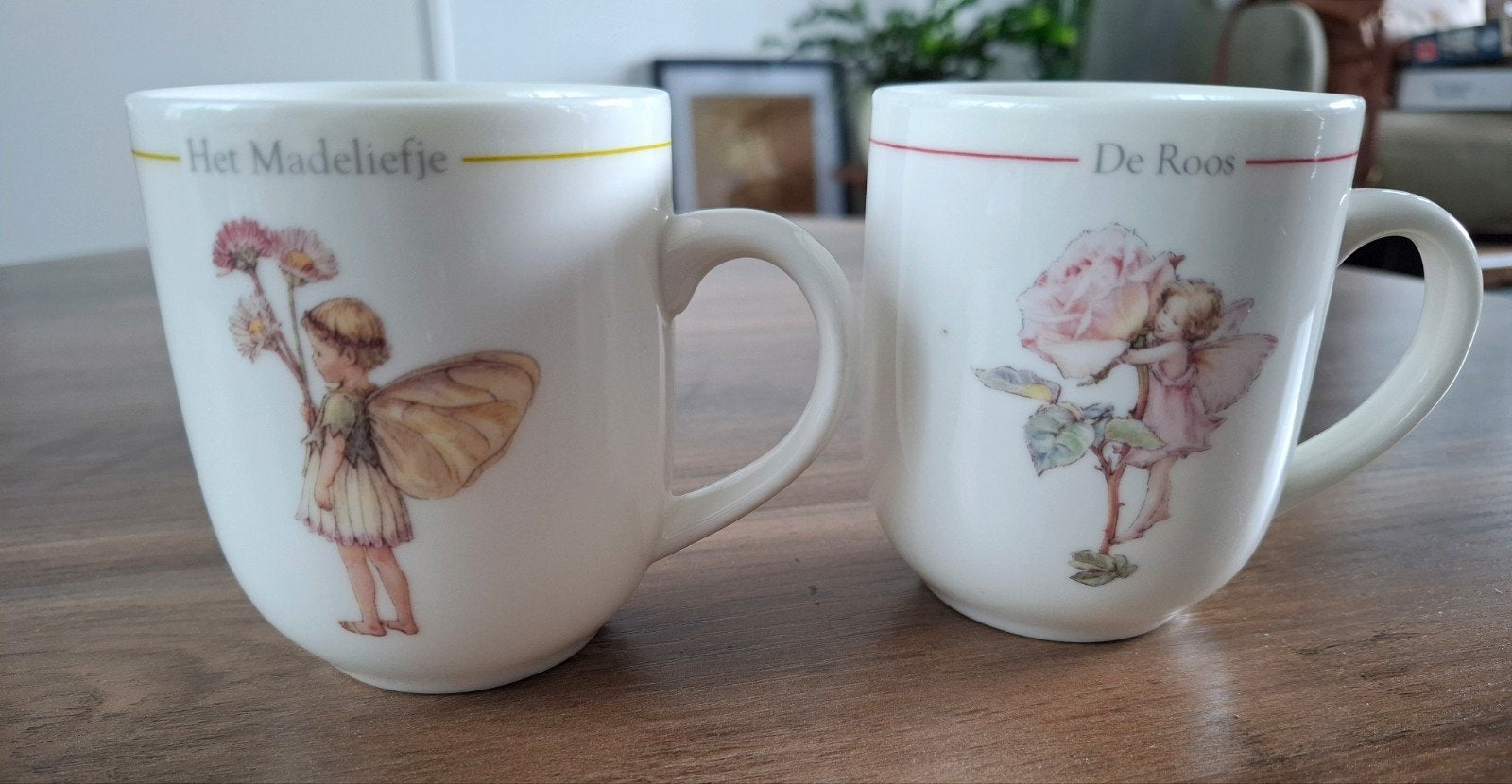 Flower Fairies mokken - Het Madeliefje & De Roos, Keramiek, Ophalen of Verzenden, Zo goed als nieuw, Overige stijlen