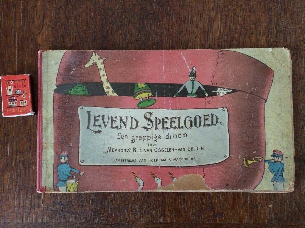 Museumstuk zoldervondst heel oud sprookjesboek oude spelling, Boeken, Ophalen of Verzenden, Gelezen