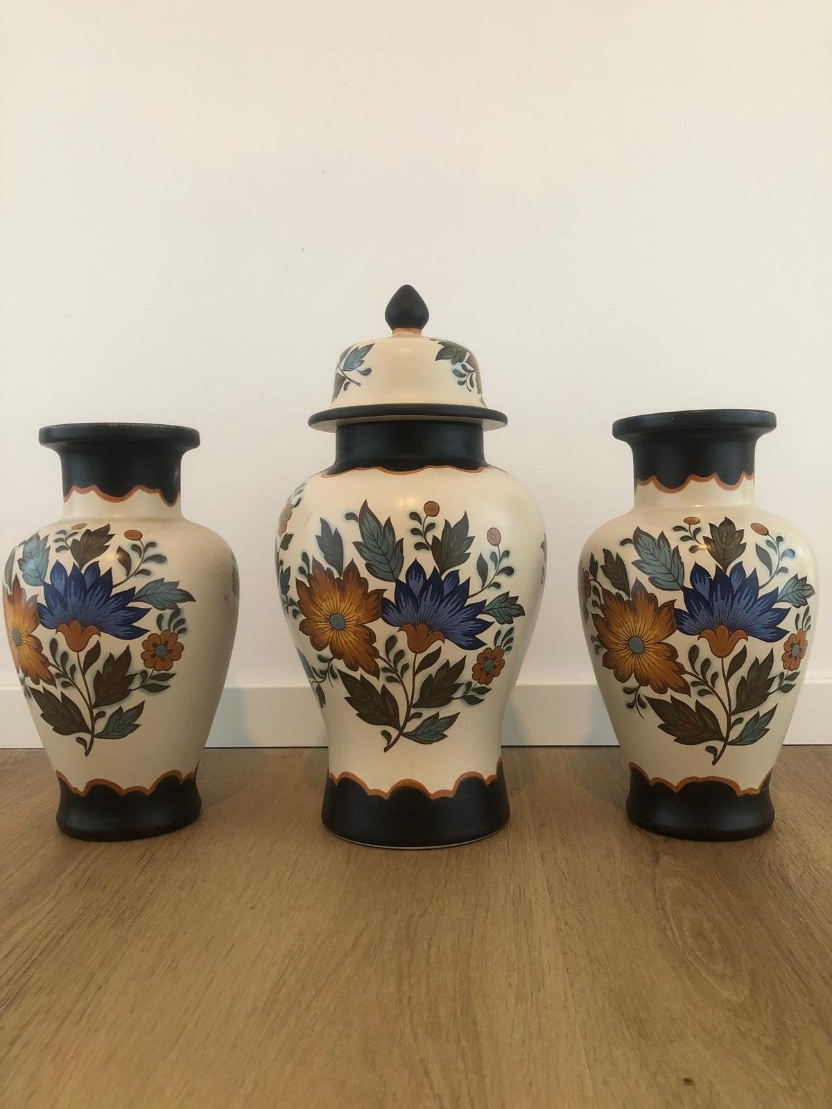 Flora Gouda Plateel Holland Handwerk Vazen Set, Antiek en Kunst, Ophalen