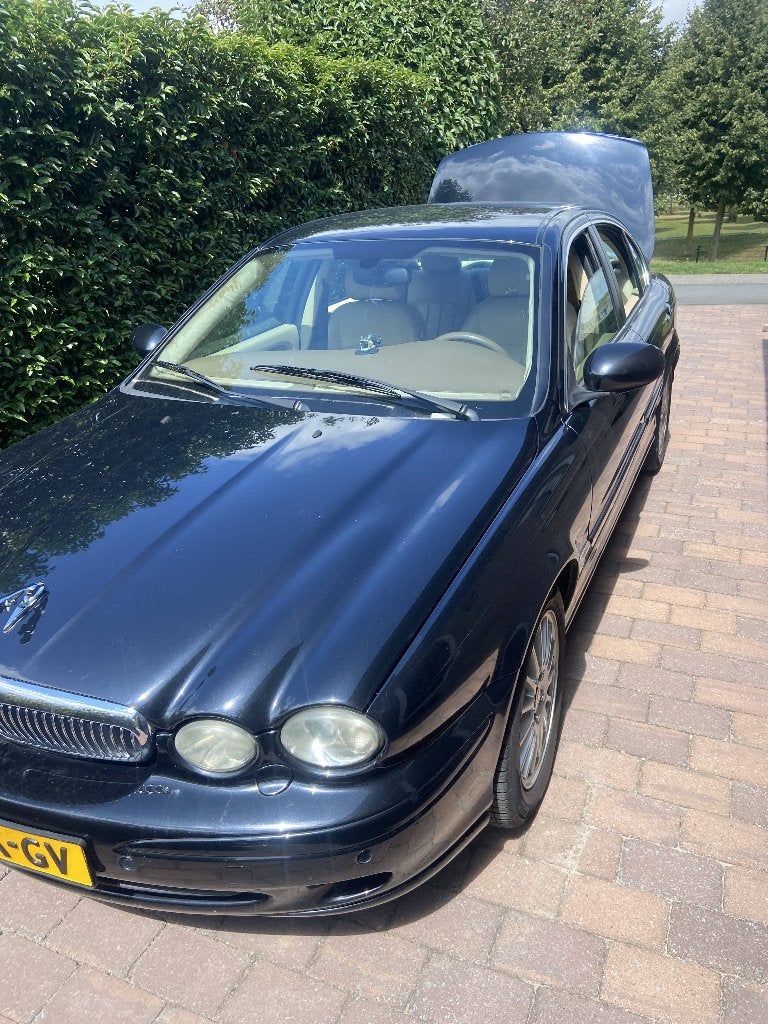 Jaguar X-Type 2.5 V6 Executive AUT 4WD 2006 Zwart, Auto's, Jaguar, Automaat, 196 pk, Beige, 2495 cc