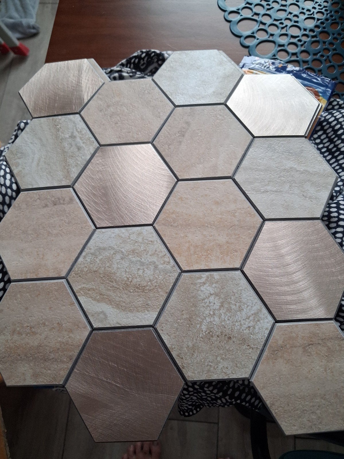 IsodecoZelfklevende Mozaïek Steenstrip Hexagon Japandi Beige, Doe-het-zelf en Verbouw, Tegels, Nieuw, Minder dan 5 m², Wandtegels