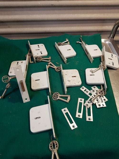 kastsloten nemef 9 stuks nieuw, Ophalen of Verzenden, 'T Olde Gre-j, Info@toldegrej.nl, Endepoelstraat 20f Didam