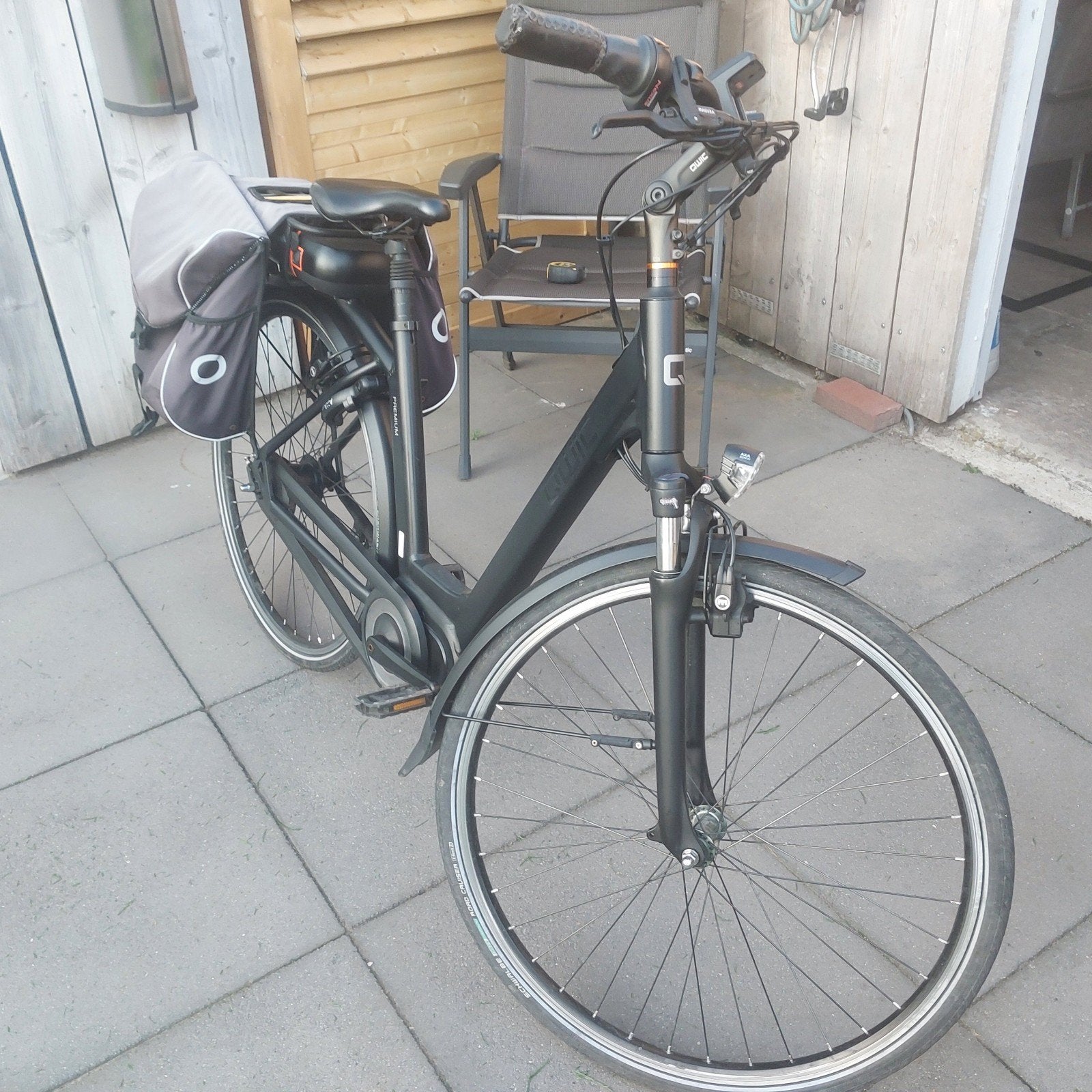 Qwic Premium MN7 elektrische fiets met fietstassen, Ophalen of Verzenden, Gebruikt