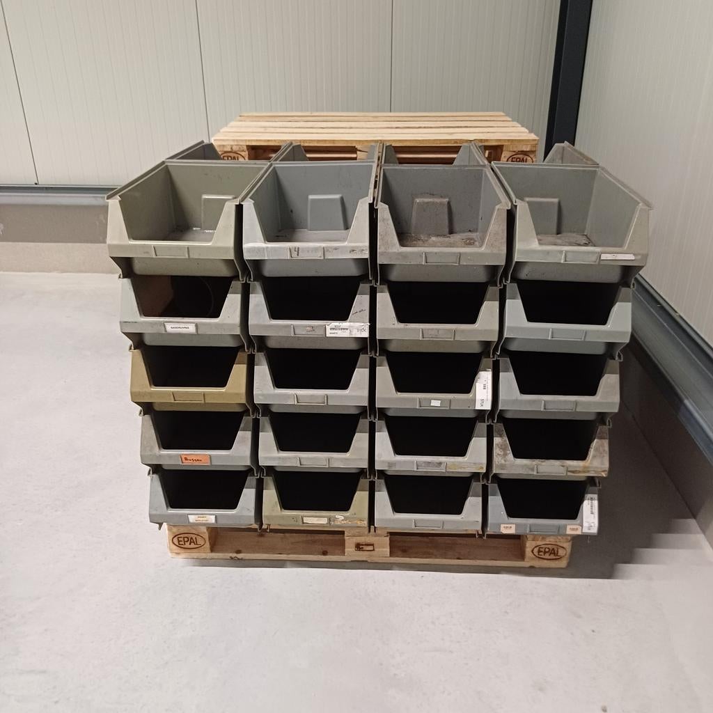 40 x partij plastic bakken grijp bakken grote type!!, Doe-het-zelf en Verbouw, Kratten en Dozen, Ophalen, Gebruikt, Minder dan 40 cm
