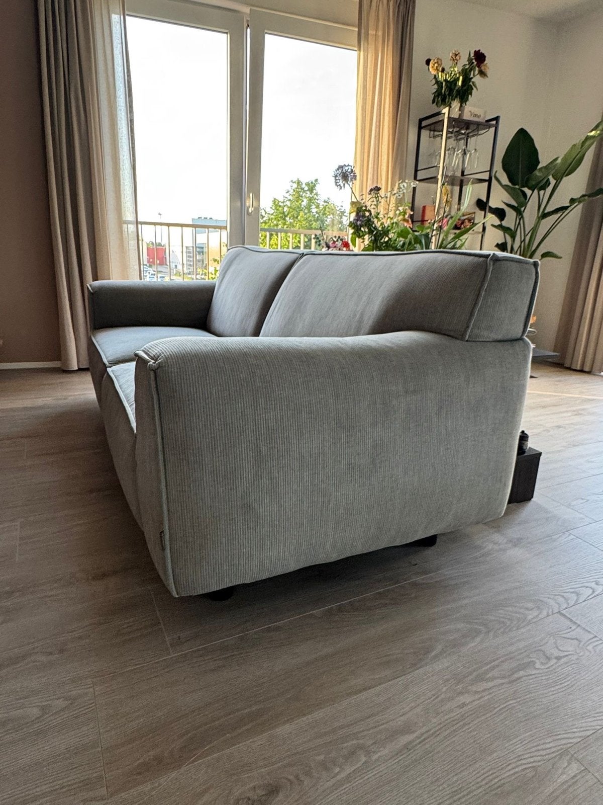 Comfortabele 2,5 zits bankstel in lichtgrijze ribstof, Ophalen, Tweepersoons, 75 tot 100 cm, Zo goed als nieuw